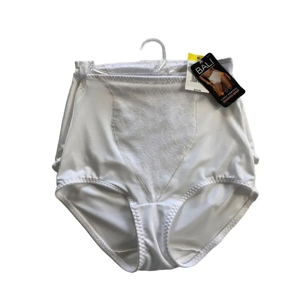 Bali Women’s MEDIUM White Shapewear Double Support Light Control Brief 2-Pack